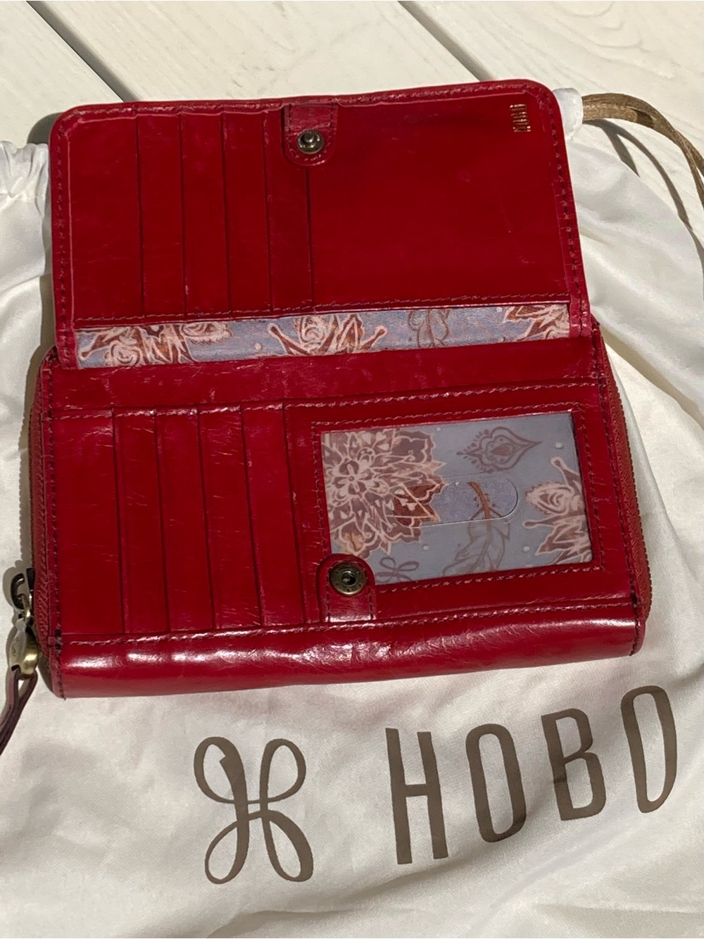 HOBO - Red Leather Wallet - Picture 2 of 6